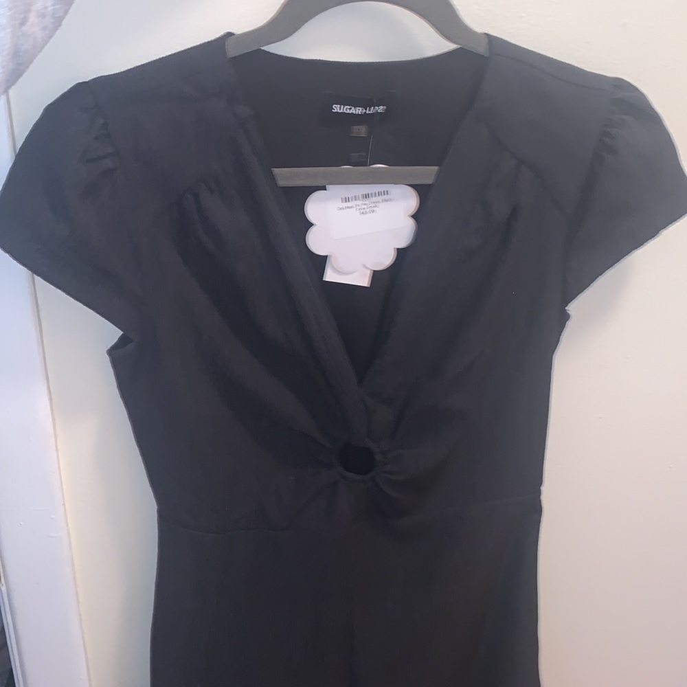 Keyhole black dress - Picture 10 of 11